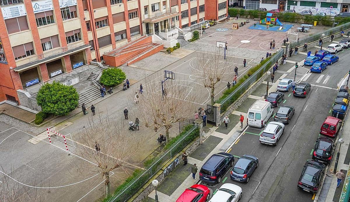 El Ayuntamiento de Vitoria lanza un plan de 50.000 euros para limpiar el aire y el ruido en los accesos a los colegios