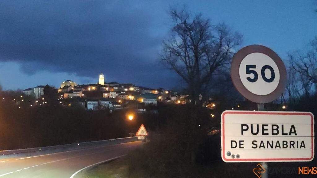 La Luciérnaga ilumina este viernes las calles de Puebla de Sanabria en su octava edición nocturna