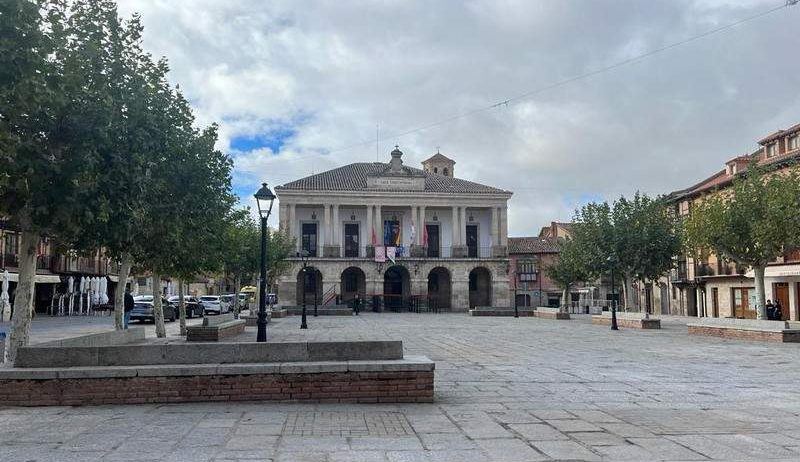 Toro da vida esta noche a sus nuevos gigantones en la Plaza Mayor