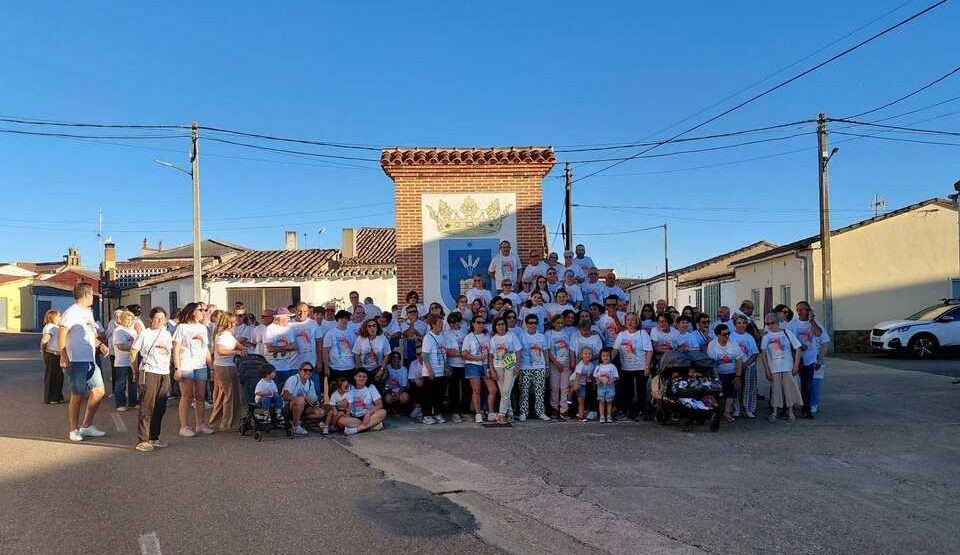 Trescientas treinta personas convierten las fiestas de El Pego en un acto de lucha contra el cáncer