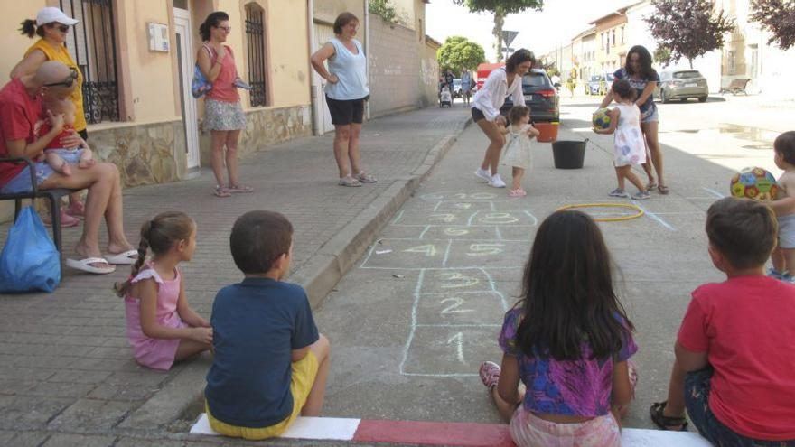 Quiruelas de Vidriales dobla su población en fiestas y demuestra que el rural tiene futuro