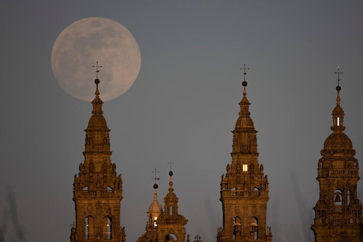 La Luna se volverá roja sobre Zamora este viernes en la madrugada: así podrás verla desde cualquier punto de la provincia