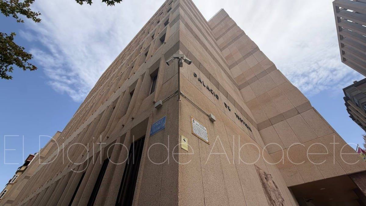 Un hombre de Albacete, condenado por llamar "podredumbre" y "pajarraka" a su mujer de forma reiterada durante la convivencia