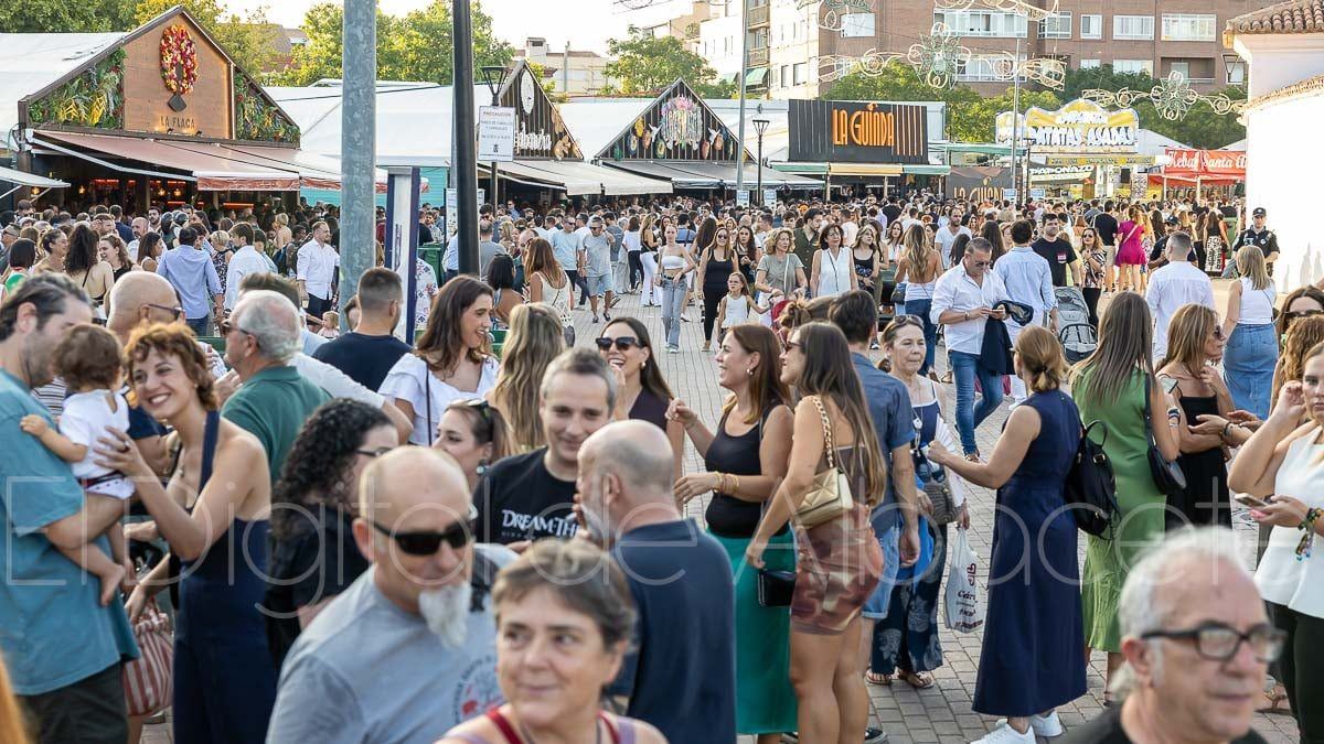 Albacete estrena pantallas informativas en el Recinto Ferial para frenar las peligrosas aglomeraciones