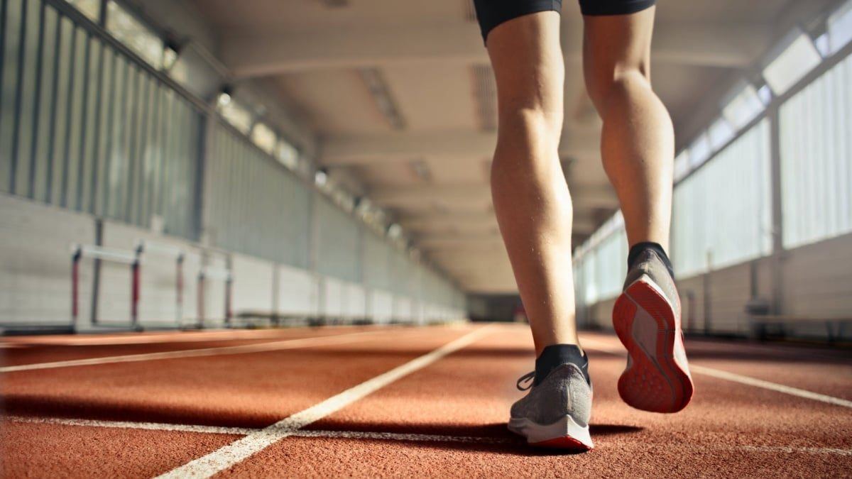 Jugadoras de fútbol femenino acaban en Urgencias por las picaduras de insectos en unas pistas de atletismo de Villarrobledo