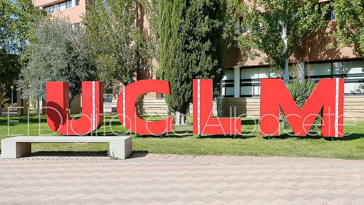 Los grados de Ingeniería de Albacete se renuevan con hidrógeno, robótica y energías renovables en sus planes de estudio