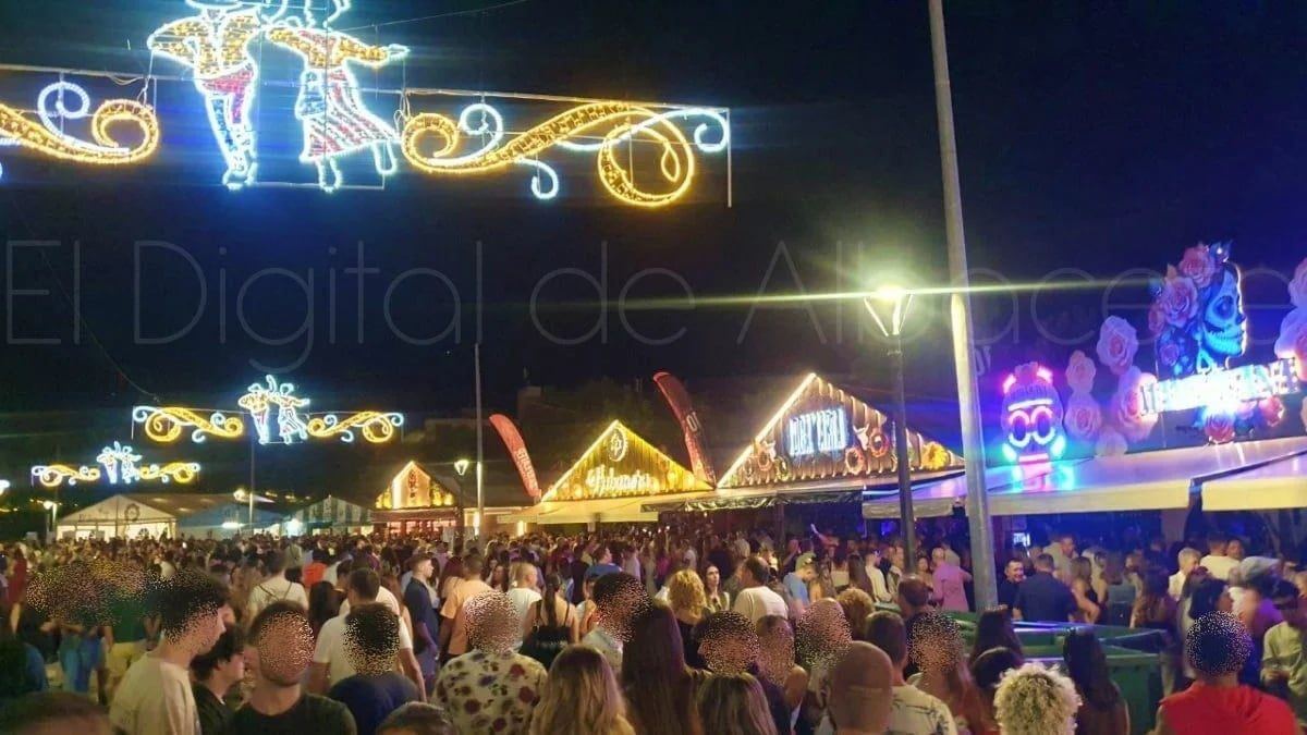 Tres heridos en una pelea a las puertas de una carpa de la Feria de Albacete