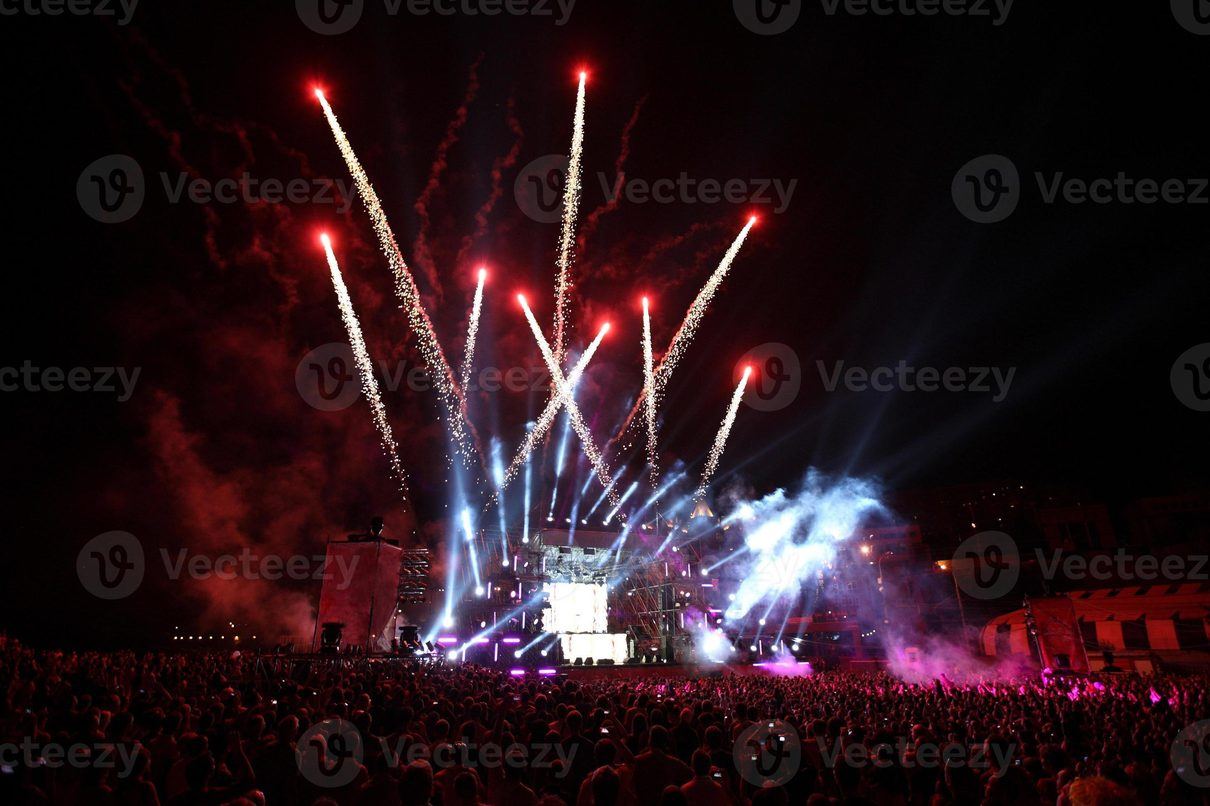 La Banda Sinfónica y casi 90 kilos de pólvora cierran una Feria de Albacete 2026 para el recuerdo