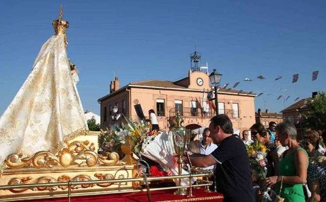 Pajares de Adaja se viste de fiesta para honrar a su patrón en uno de los momentos más esperados del año