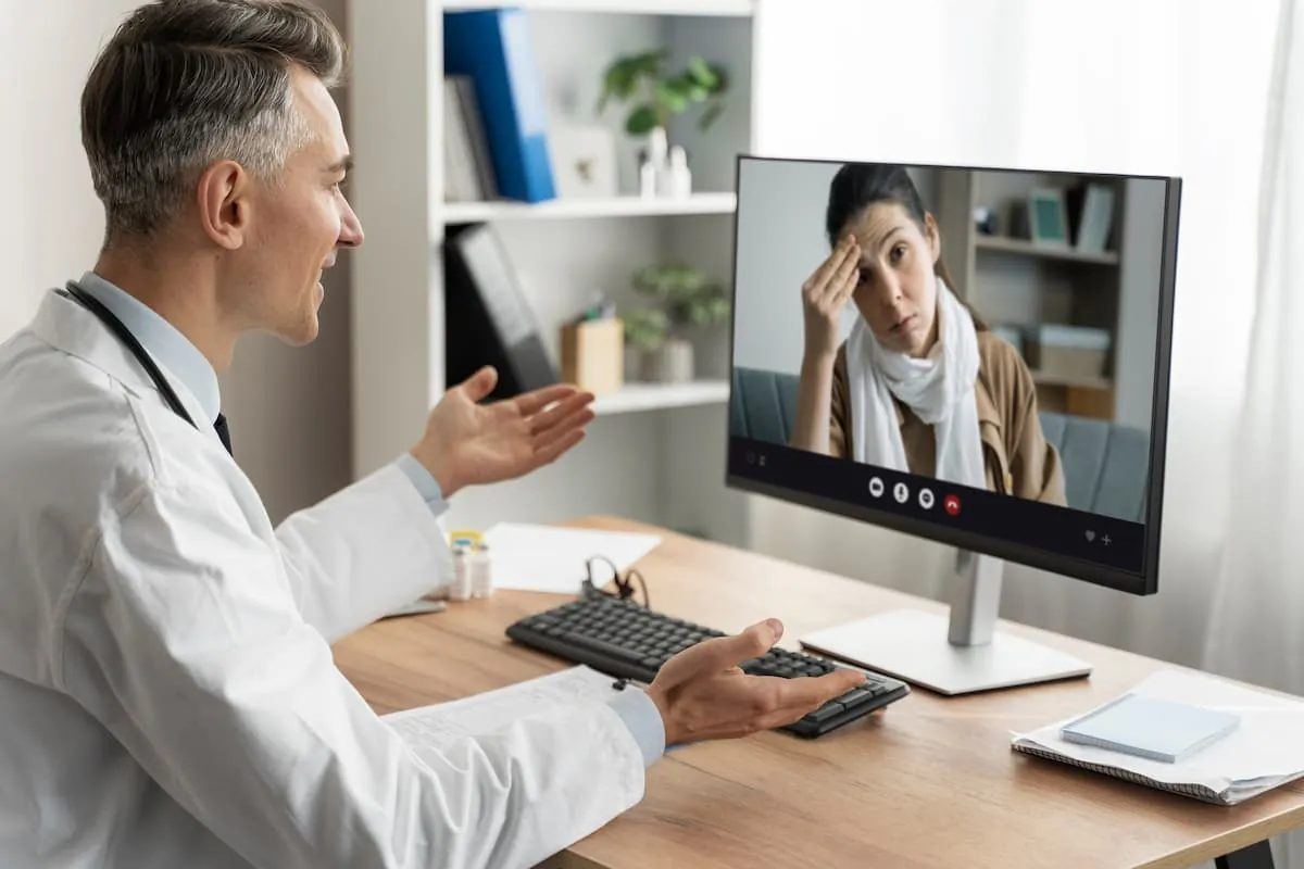 Ávila conecta sus pueblos con el médico a través de la pantalla: la telepresencia llega a la sanidad provincial