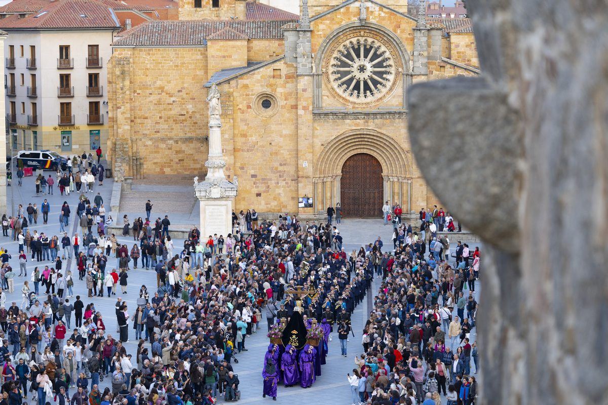 Ávila vive un desfile histórico de convivencia entre las tres grandes religiones monoteístas