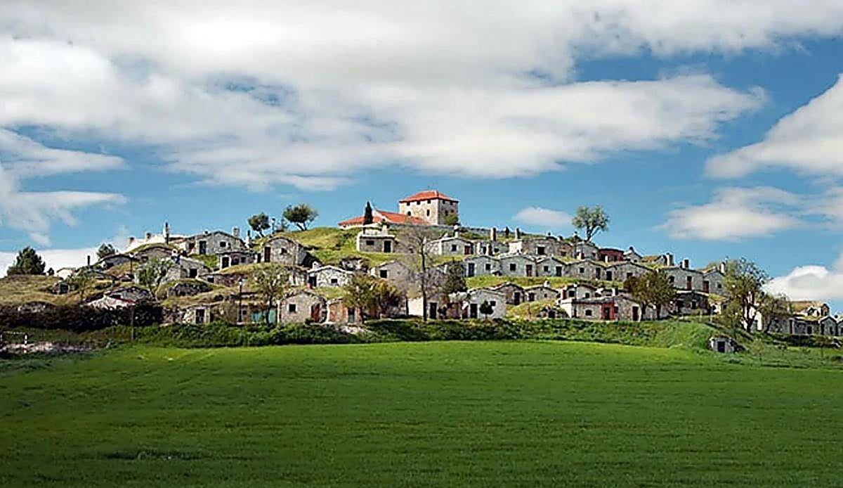 Moradillo de Roa, el pueblo hobbit de Burgos que venció al olvido con 300 euros y un premio europeo