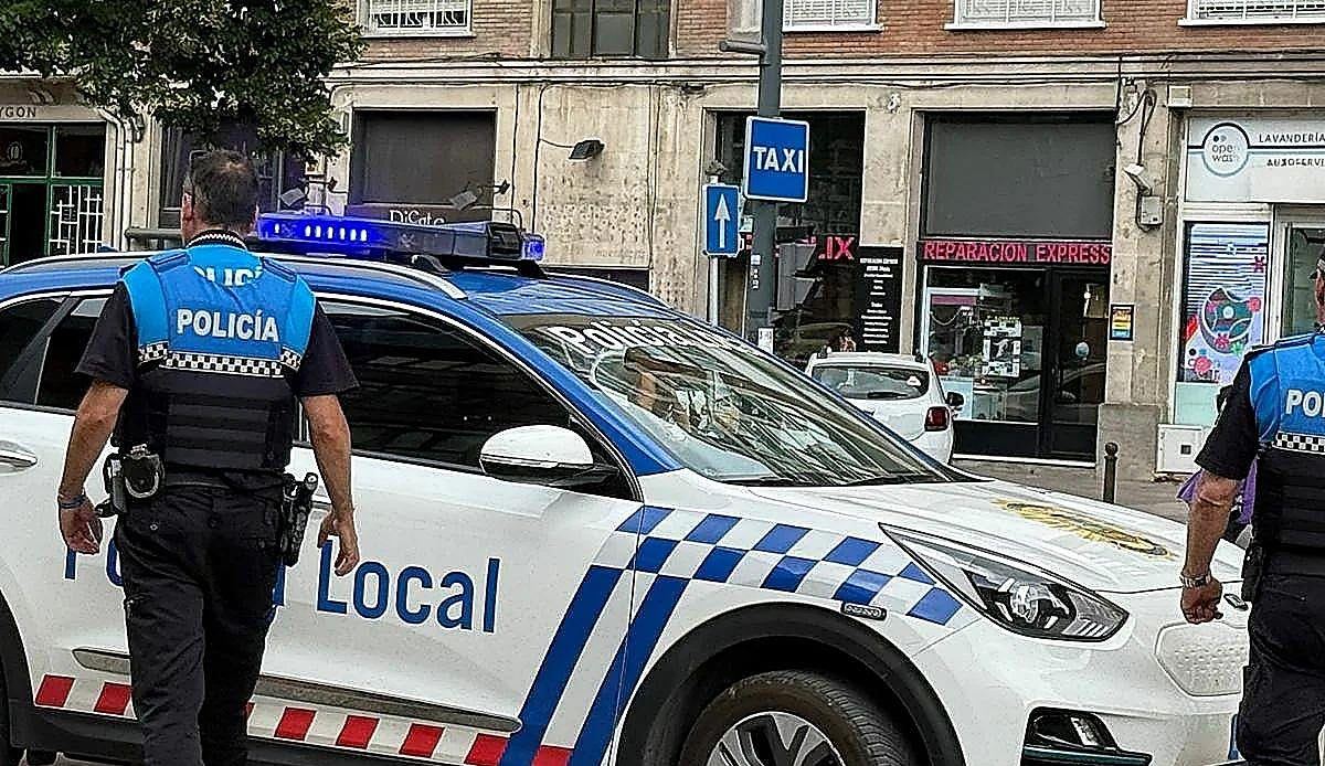 La Policía Local de Burgos detiene a tres personas que circulaban en una furgoneta robada con un menor a bordo