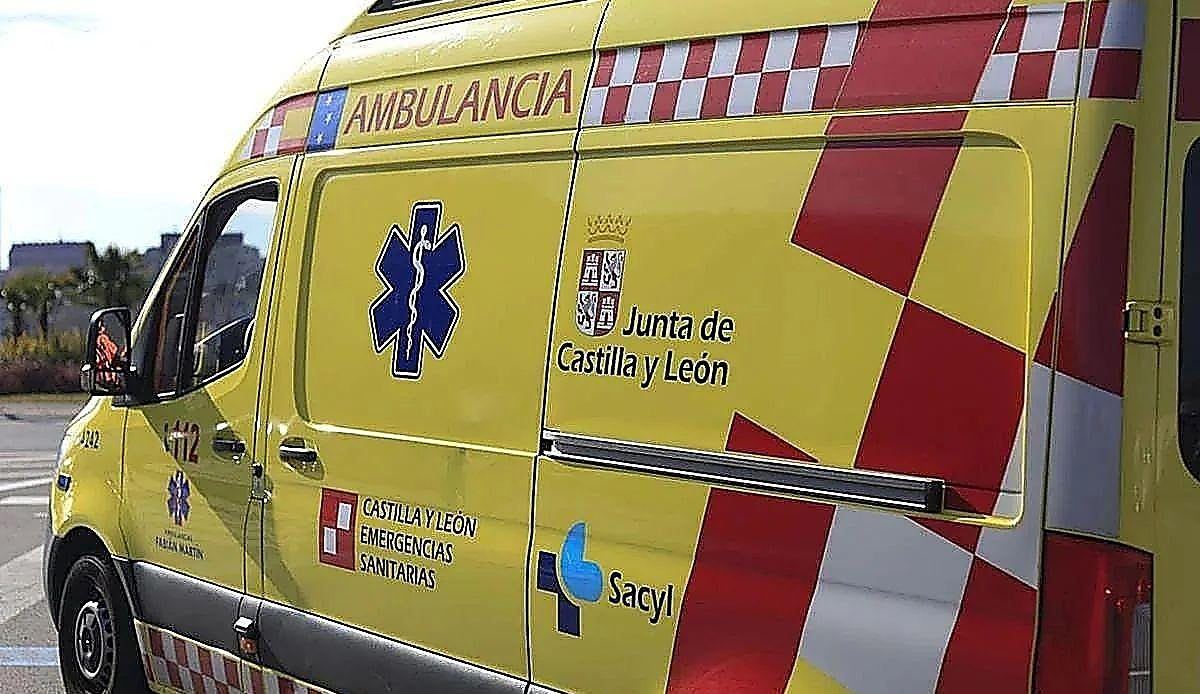 Un motorista de unos 60 años queda inconsciente tras chocar con un coche en Baños de Valdearados