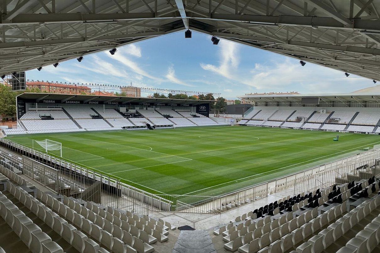 Un jugador del Burgos CF, detenido en Navarra tras superar el límite legal de alcohol al volante