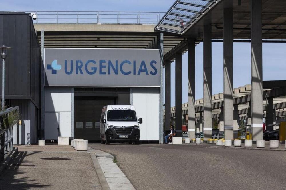 Un camionero herido tras golpearse la cabeza en un accidente en la carretera de Merindad de Sotoscueva