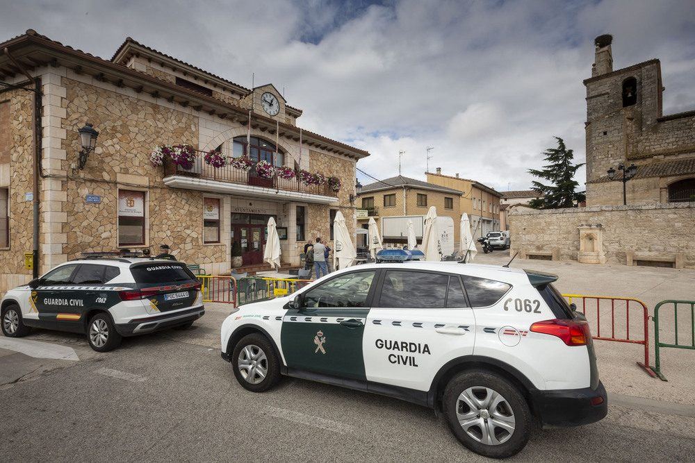 La Guardia Civil irrumpe en el ayuntamiento de Albillos por las irregularidades en el proceso de expropiación de un megaparqu