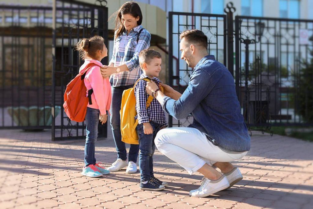 El periodo de adaptación escolar divide a familias y expertos: ¿ayuda a los niños o complica la vida a los padres?