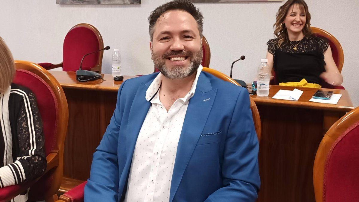 Un concejal de Aranda de Duero denuncia ante el Gobierno posibles irregularidades del secretario municipal en funciones