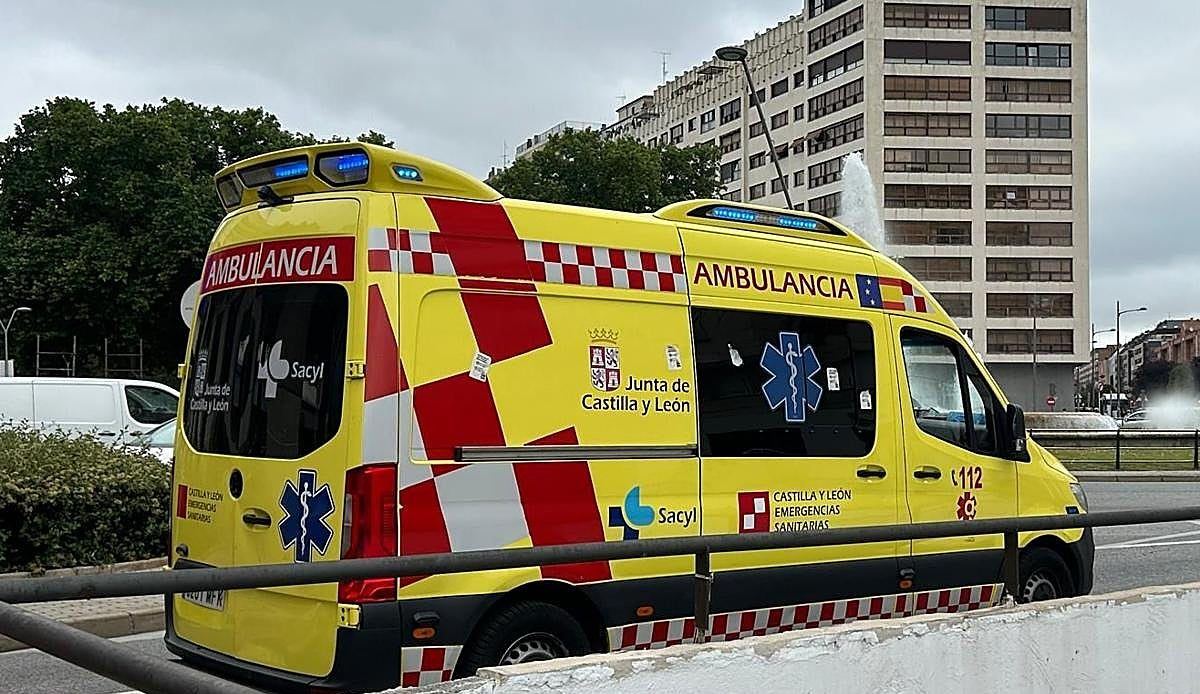 Cinco heridos, tres de ellos mujeres, al chocar dos turismos en la calle San Roque de Burgos