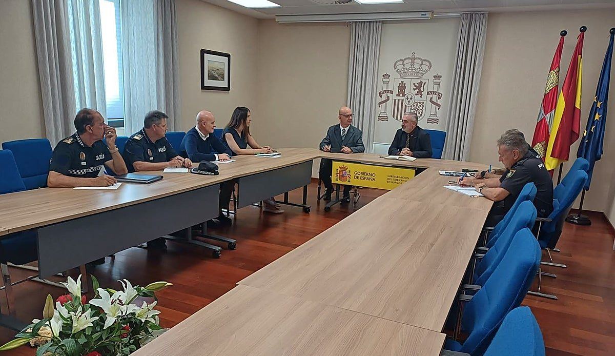 Burgos cierra filas contra las novatadas: policías, universidad y ayuntamiento vigilan la llegada de 3.000 nuevos estudiantes