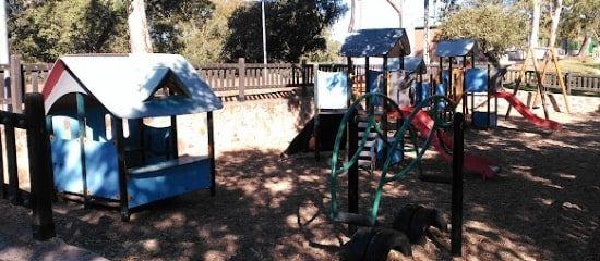 El Paseo Alto de Cáceres se llena de fiesta este sábado en honor a San Francisco de Asís con un encierro infantil y música