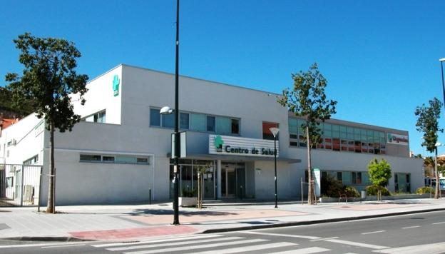 Talayuela refuerza la seguridad de su centro de salud tras una oleada de agresiones a sanitarios