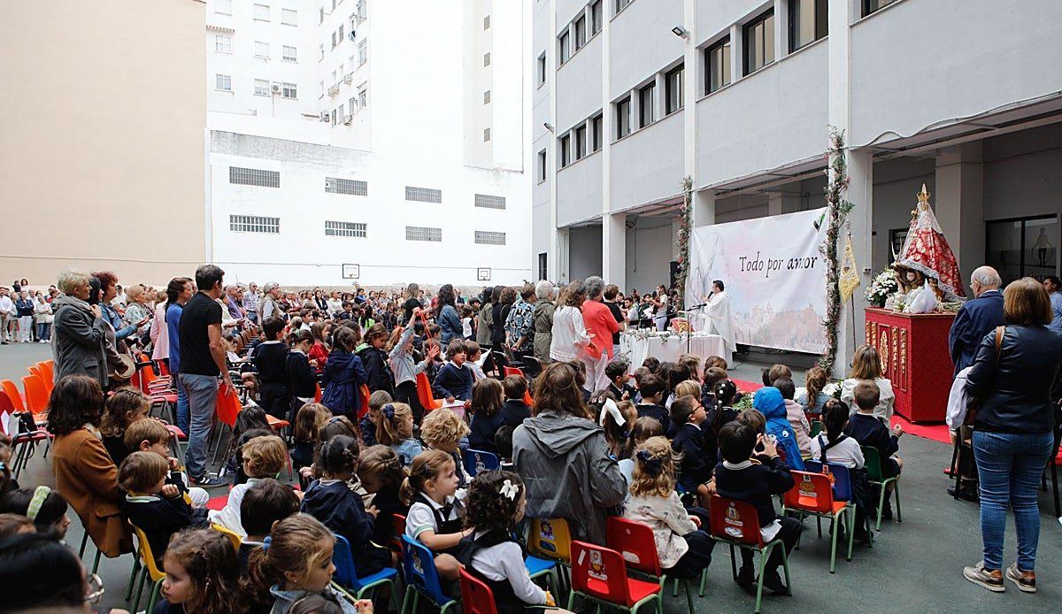 El colegio Santa Cecilia se queda sin carmelitas: una comunidad religiosa que marcó a generaciones de cacereños dice adiós tr