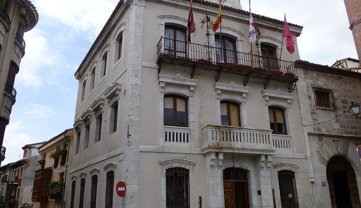 El Ayuntamiento de Cuéllar celebra su pleno ordinario de septiembre este jueves