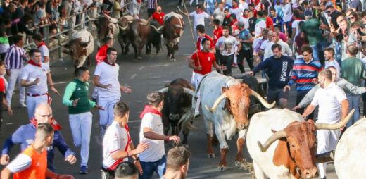El alcalde de Cuéllar difunde las normas de seguridad para el encierro especial de San Miguel