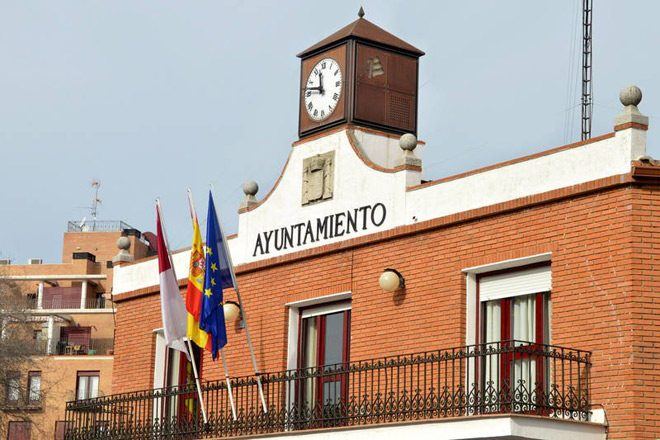 El alcalde de Azuqueca compaginará la alcaldía con la docencia a tiempo parcial