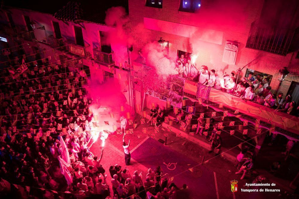 La Peña Rokamex protagoniza el chupinazo que abre los días grandes de las fiestas de Yunquera de Henares en su décimo anivers