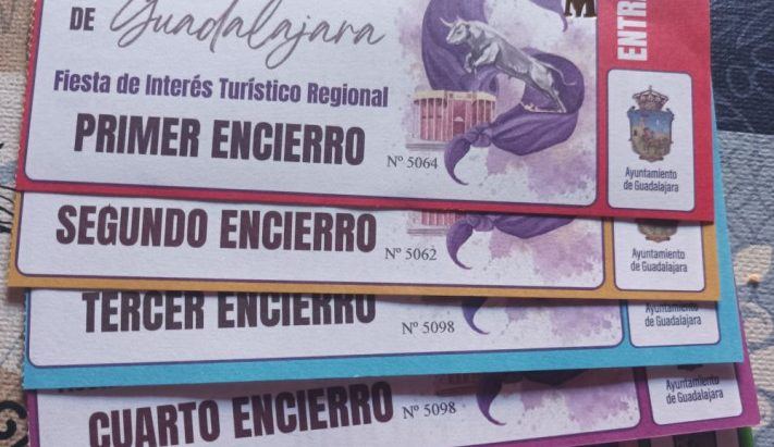 Colas, agotadas en horas y reventa a diez euros: el nuevo sistema de entradas para los encierros estalla en Guadalajara