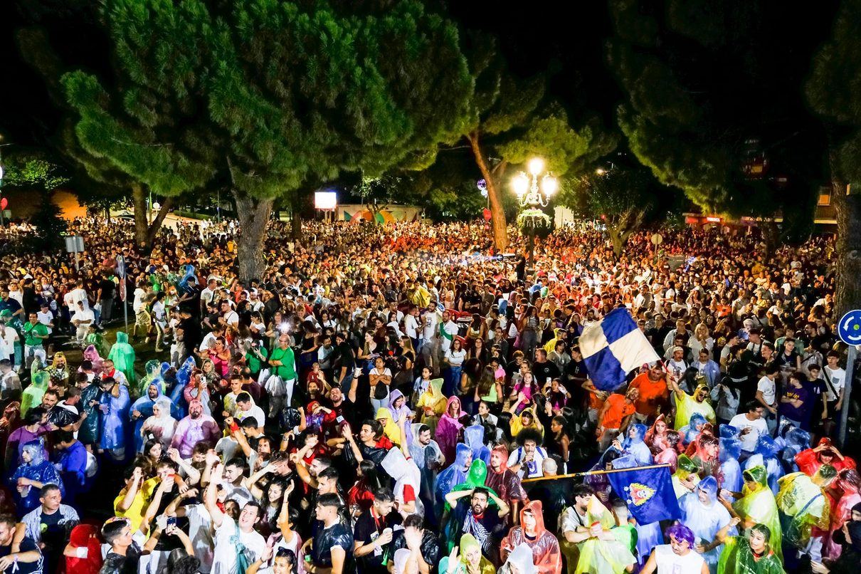 Azuqueca de Henares arranca sus fiestas entre cohetes, emoción y el recuerdo imborrable de José Luis Viejo