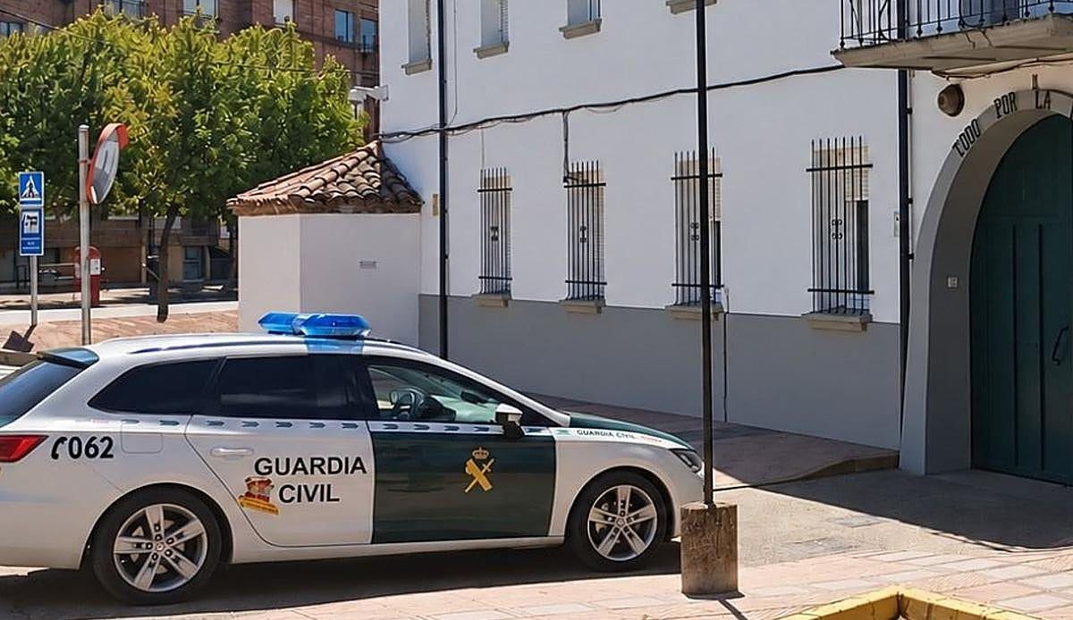 Detenido el autor de una oleada de robos en vehículos de un garaje de Valencia de Don Juan que se prolongó durante meses
