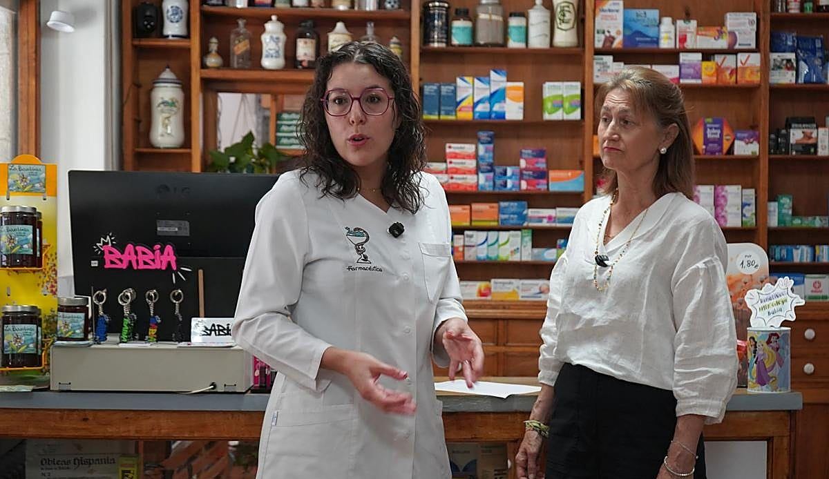La farmacia rural, último refugio sanitario de los pueblos leoneses: «Cuando cierra, el pueblo pierde mucho más que una botic