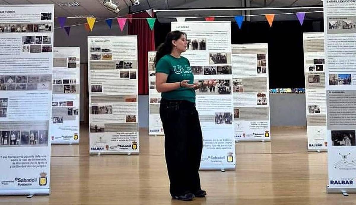 Una estudiante de León rescata la memoria de Celadilla del Páramo con 500 fotos y dos siglos de historia viva