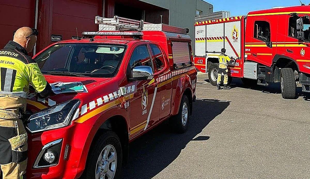 Un joven de 25 años, trasladado al hospital tras el incendio en la cocina de un restaurante leonés