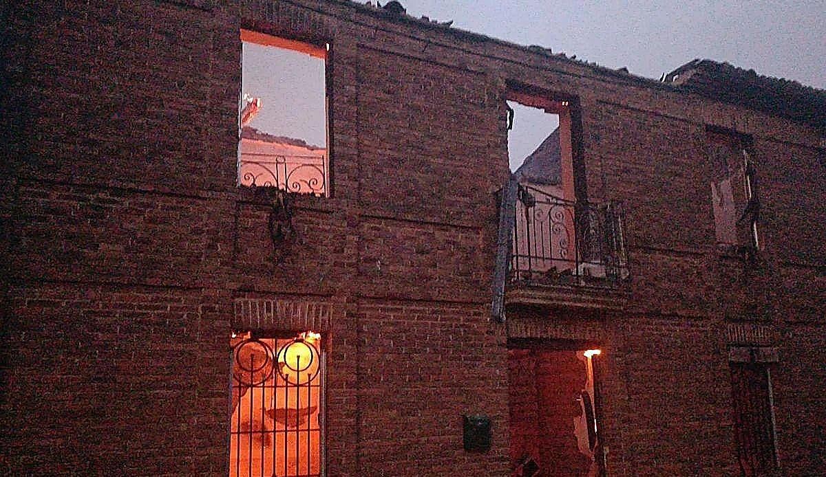 El Colegio de Arquitectos de León amplía su fondo de emergencias a doce nuevos municipios afectados por los incendios de este