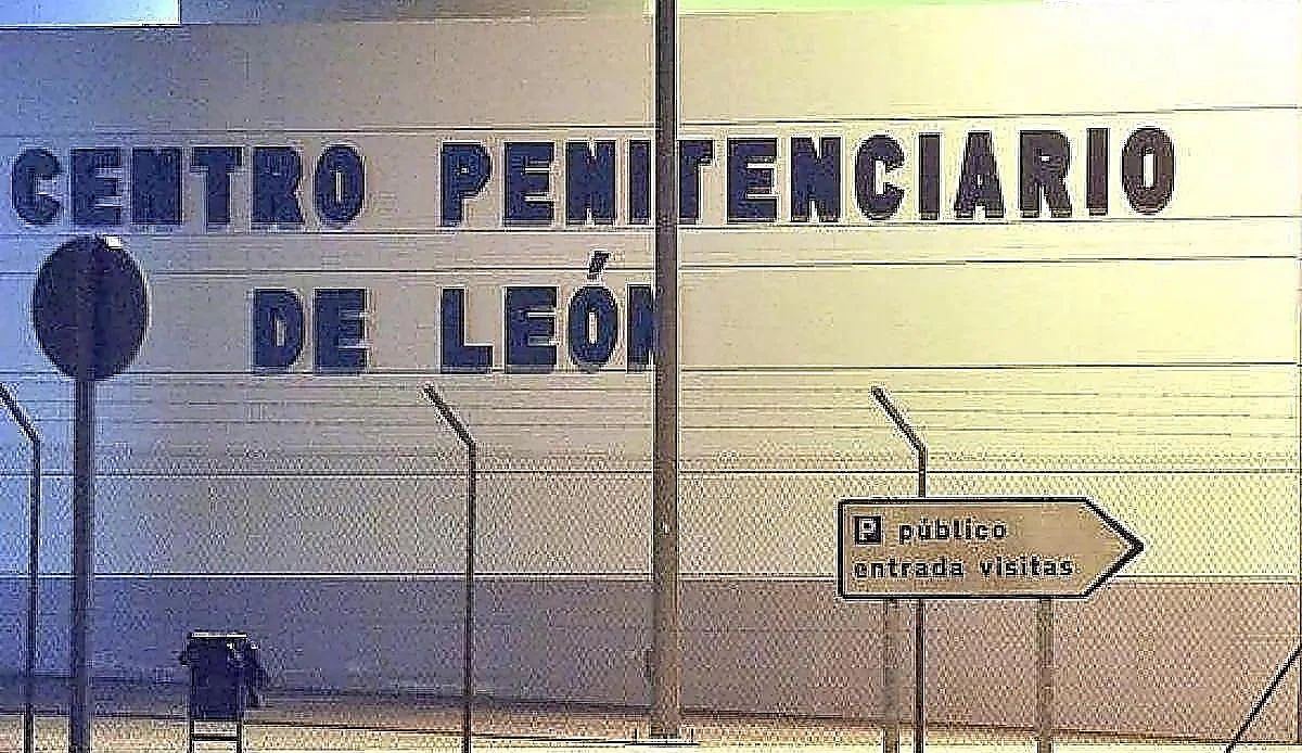 Tres funcionarios agredidos en un solo fin de semana en la prisión de Mansilla: «Nos jugamos el tipo en cada turno»