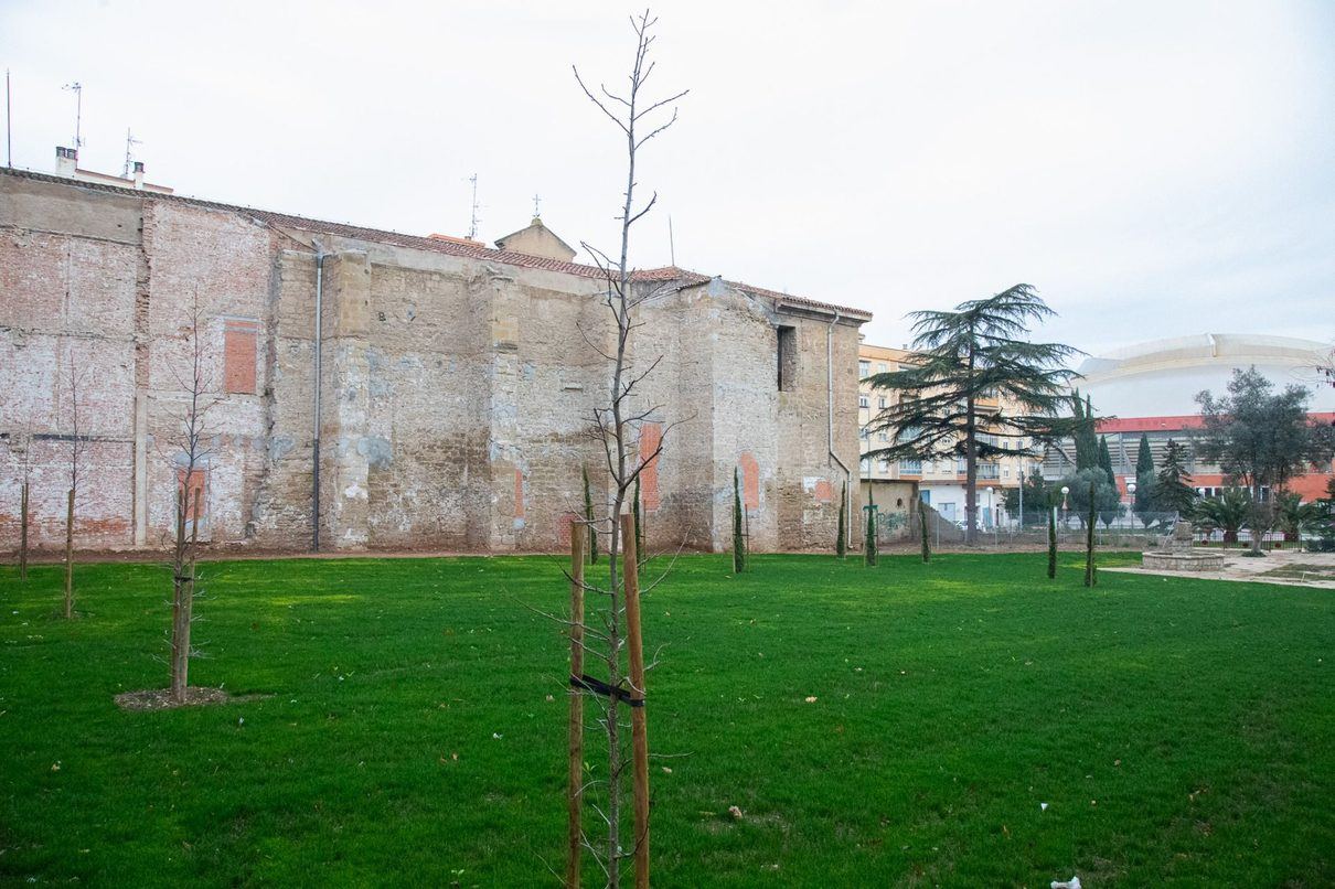 El Parque de Madre de Dios acoge la gran fiesta del adiós al verano organizada por la Peña Logroño