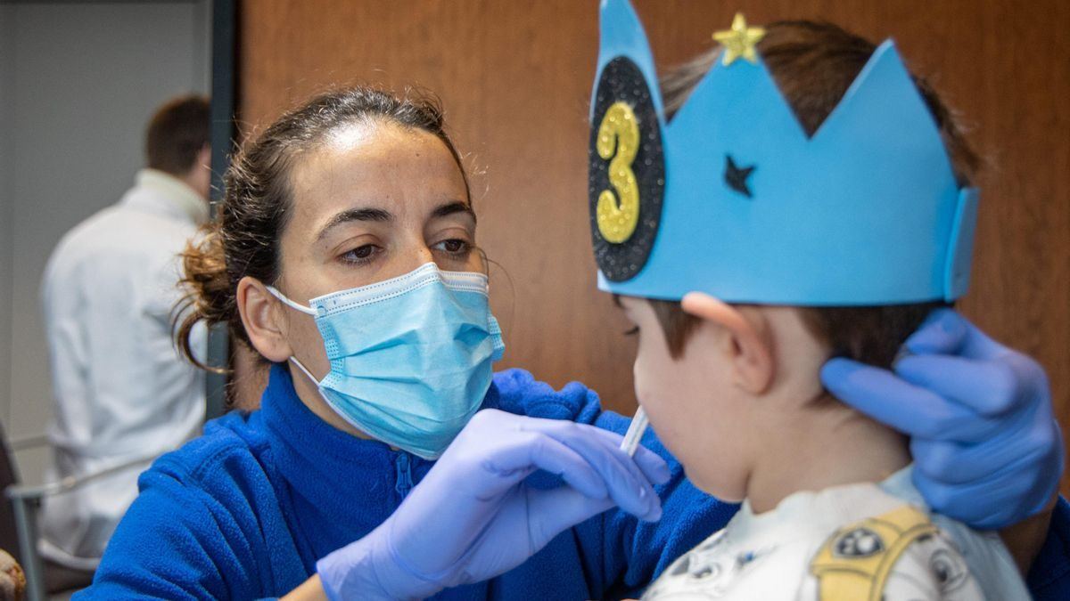 Los colegios de Logroño protegerán contra la gripe a niños de hasta 13 años este otoño con una vacuna sin pinchazo
