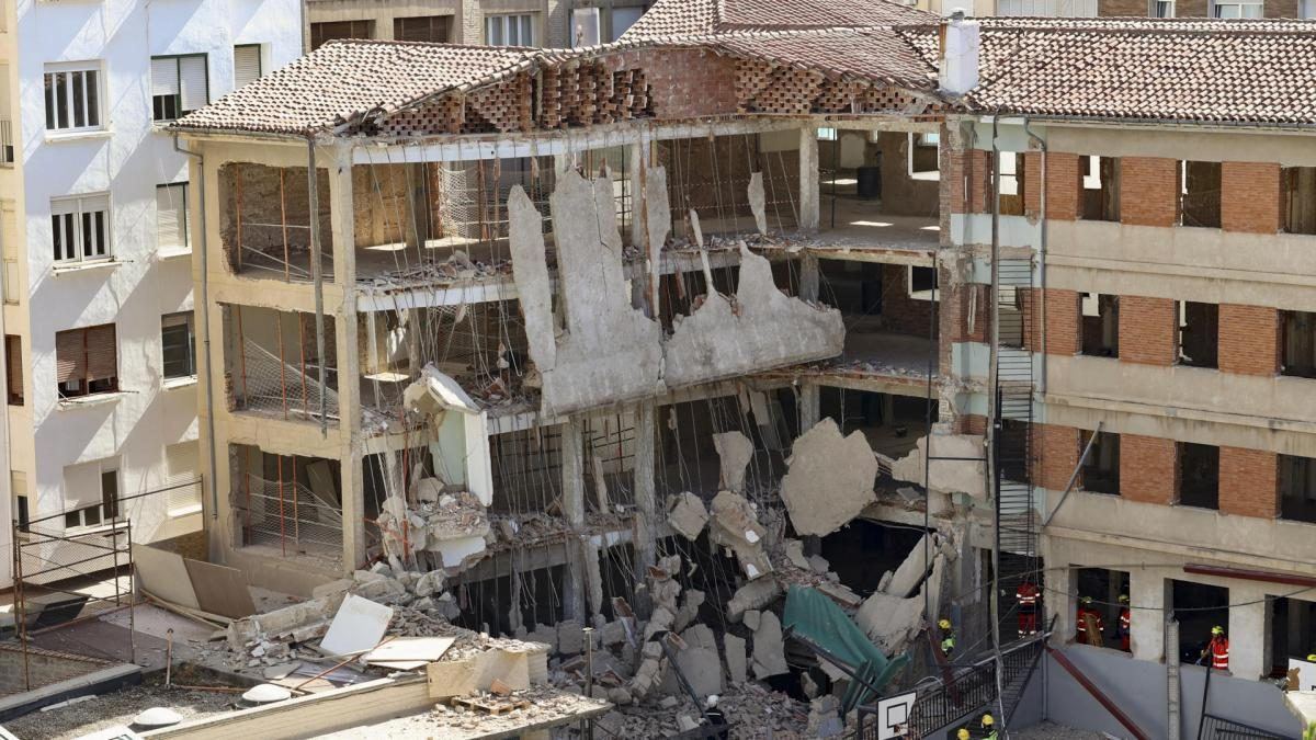 Viguera pide excavar antes de tirar: el derrumbe de Portales amenaza con enterrar para siempre los restos de la muralla medie