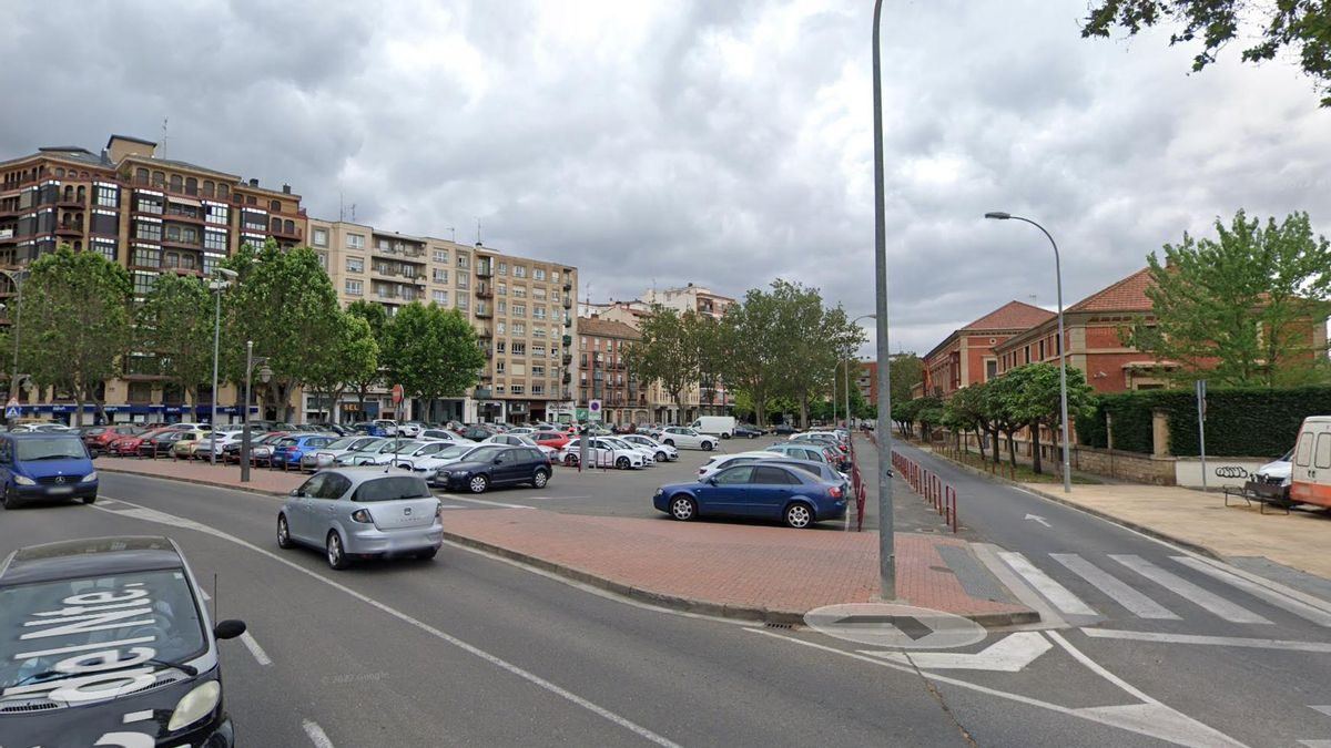 El aparcamiento del Revellín dice adiós a los coches para dar paso al nuevo Espacio Peñas de San Mateo