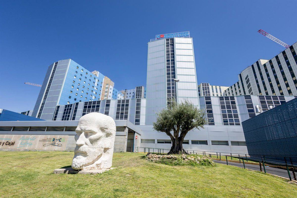 La Comunidad de Madrid señala al propio cirujano denunciante como responsable de falsear 57 expedientes en el Ramón y Cajal
