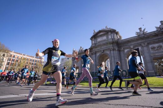 Madrid paraliza el centro este domingo: 10.000 corredores toman las calles en la 18ª edición de 'Ibercaja Madrid corre por Ma