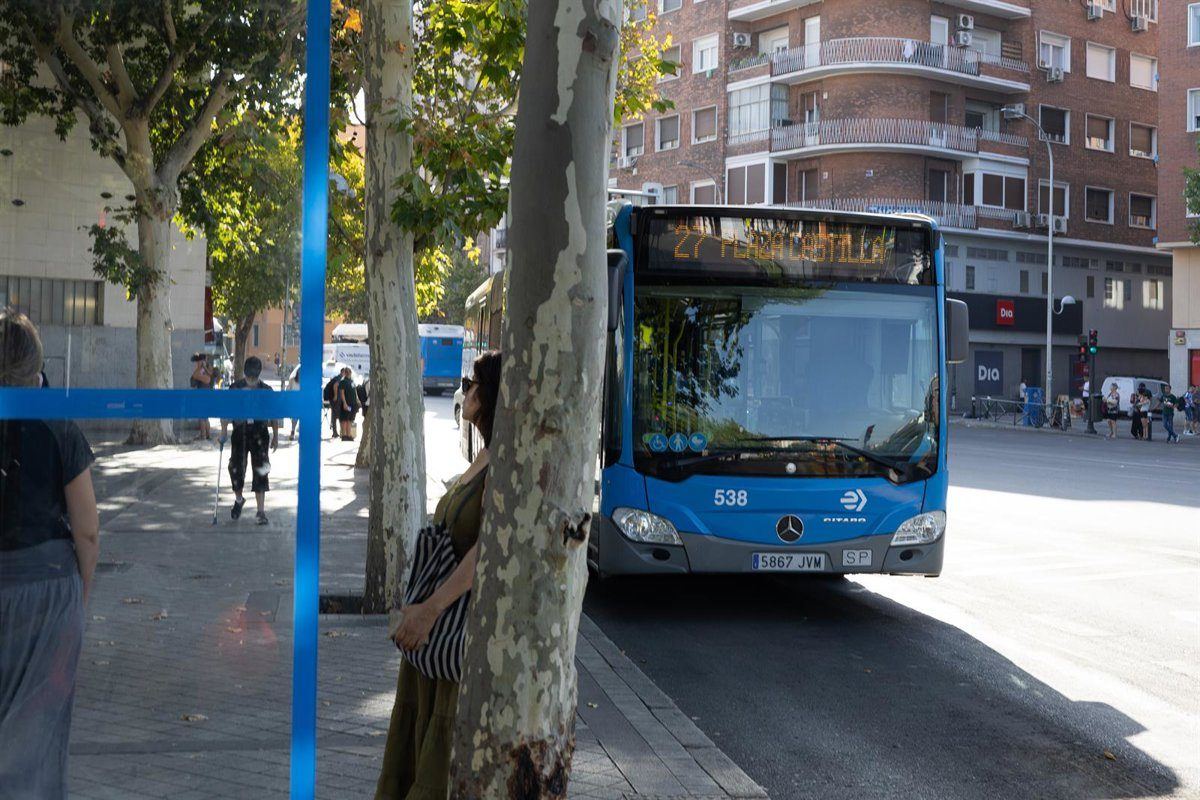 Madrid regala el billete de vuelta al cole: autobuses y bicis eléctricas gratis este lunes y martes