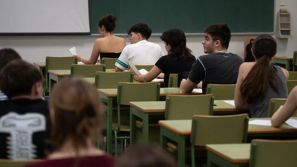 Madrid lidera el ranking educativo en España según el informe PISA, aunque sus notas caen respecto a hace tres años