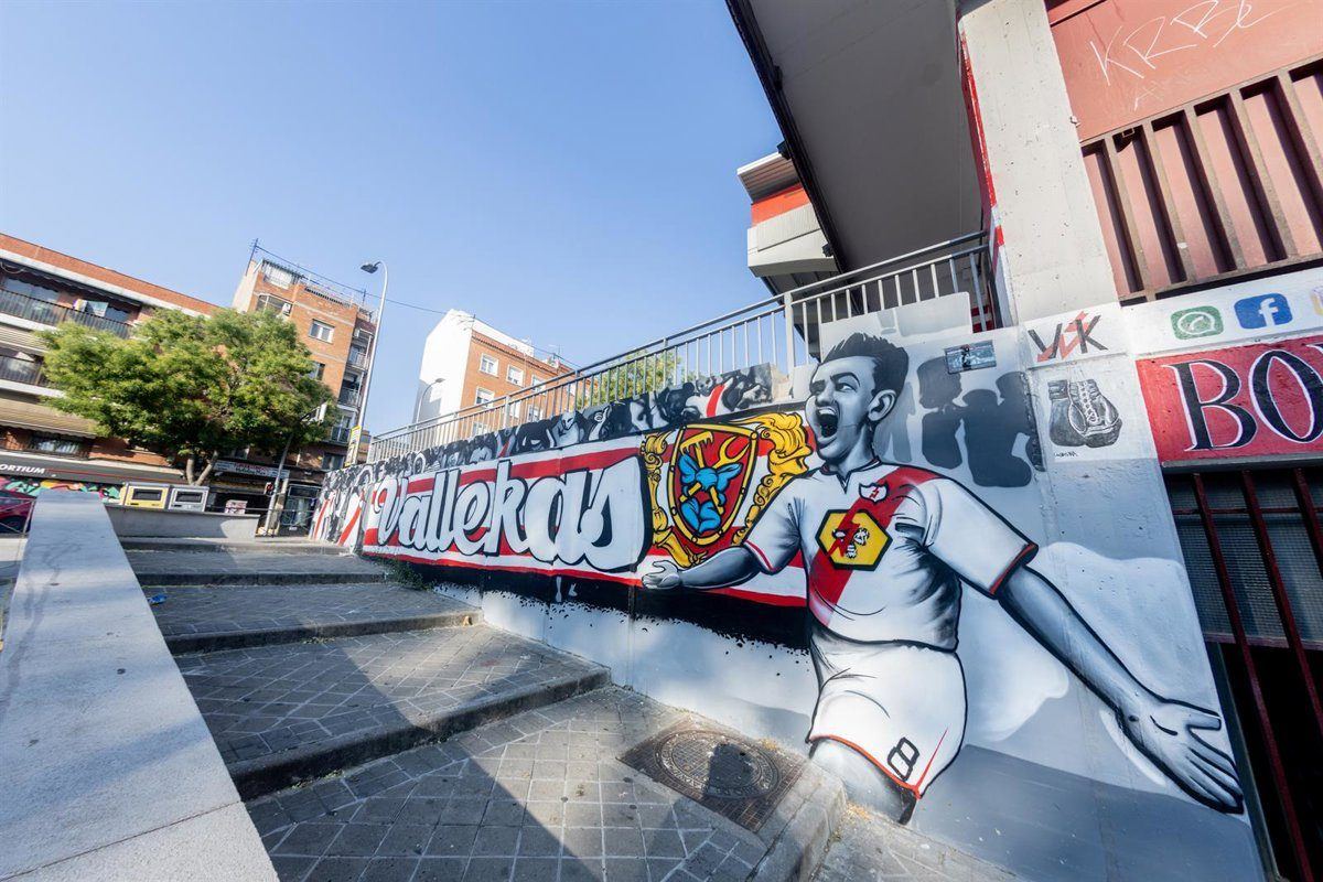 Guerra abierta entre el Rayo y la Comunidad de Madrid por la seguridad del Estadio de Vallecas