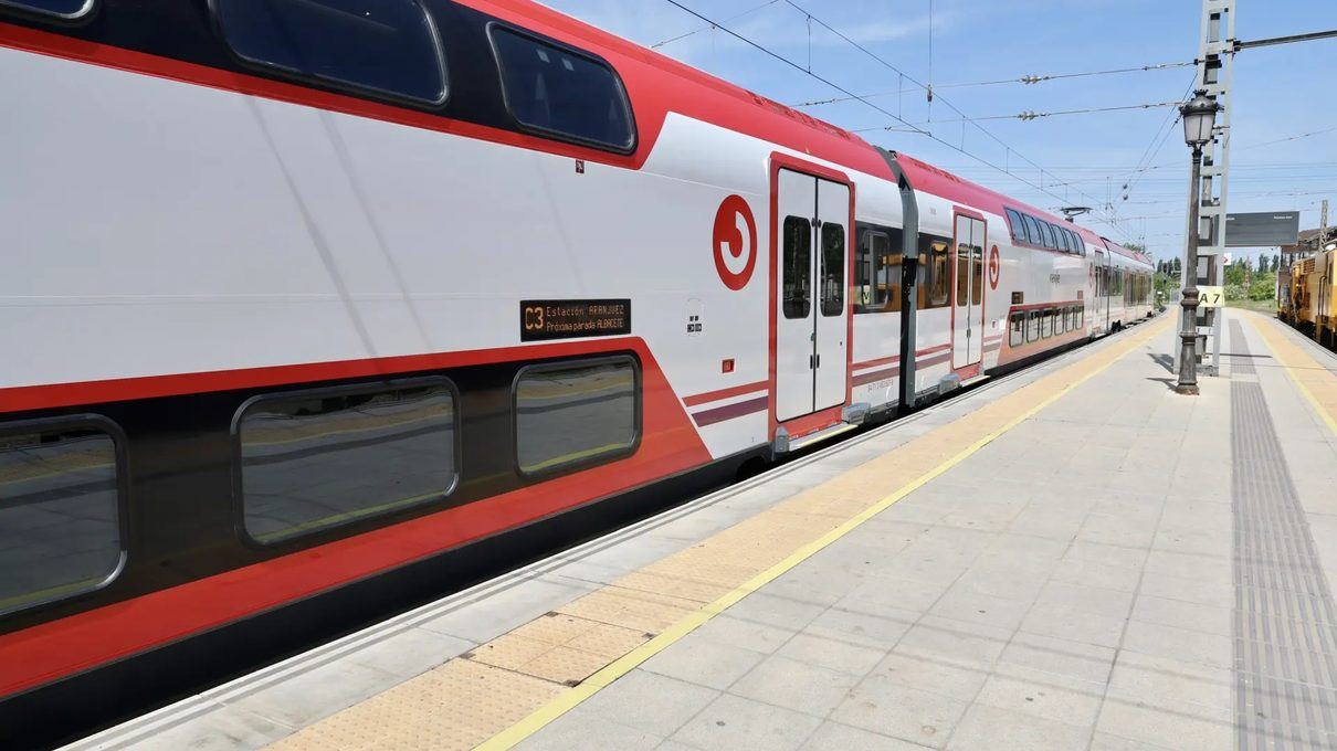 Una avería colapsa la línea C-5 de Cercanías y deja sin tren a miles de madrileños del sur de la ciudad